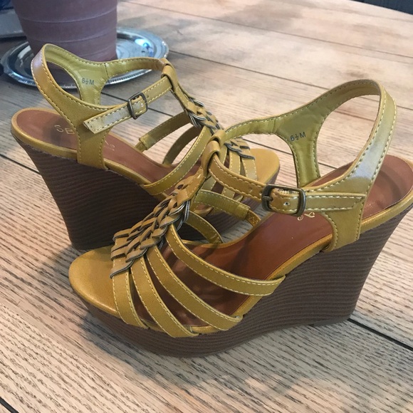 Wedge Sandals - Picture 4 of 5